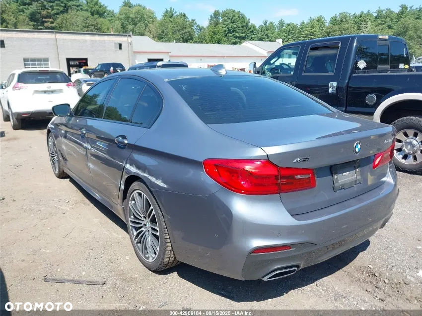 BMW Seria 5 540i xDrive - 3