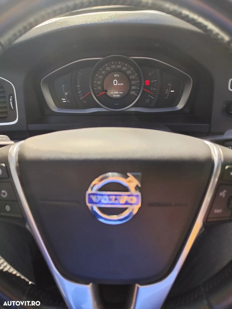 Volvo S60 D2 Basic - 9