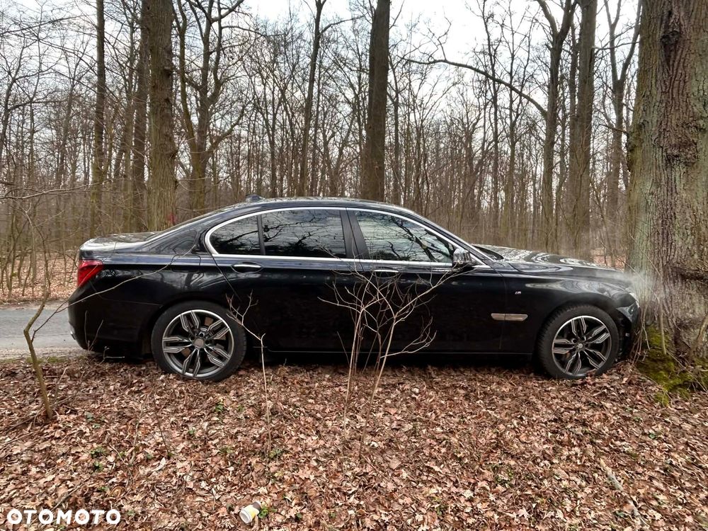BMW Seria 7 750d xDrive - 2