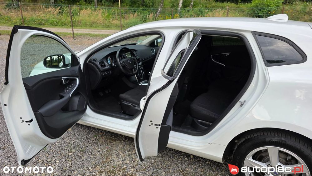 Volvo V40 T2 You - 10