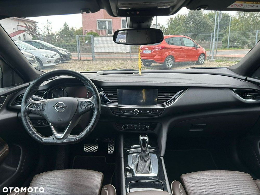Opel Insignia - 15