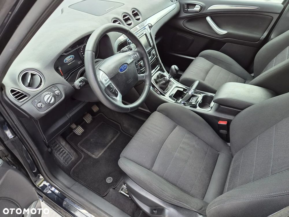 Ford S-Max 2.0 TDCi DPF Titanium - 15