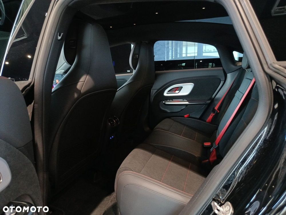 Mercedes-Benz CLA - 18