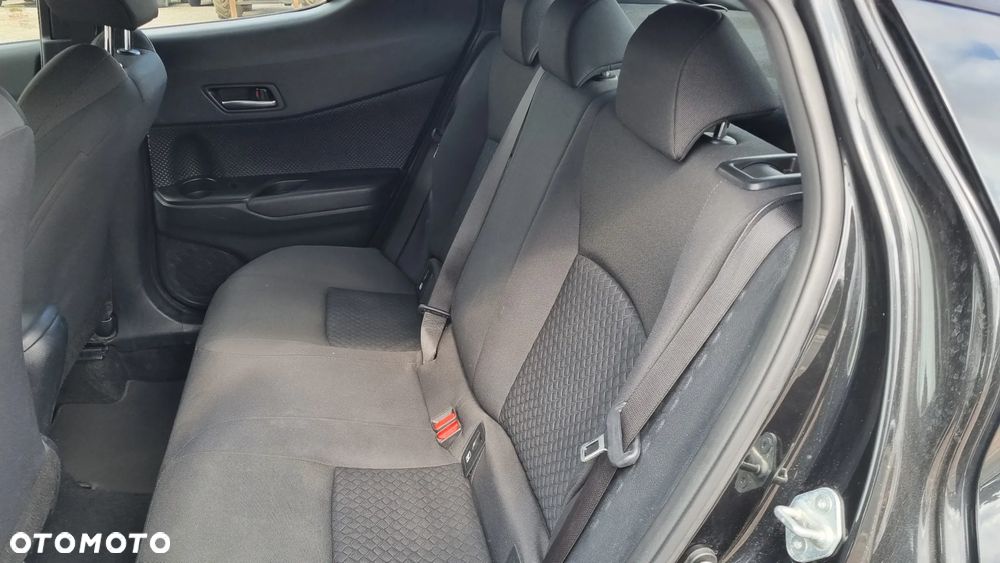 Toyota C-HR Business-Edition - 28