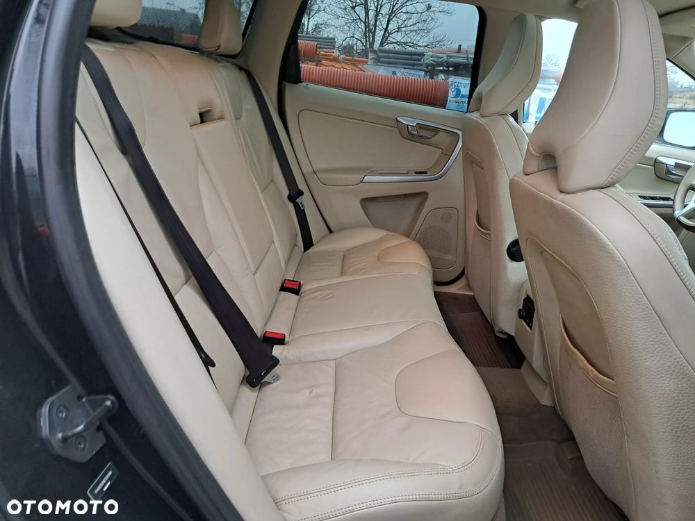 Volvo XC 60 T6 AWD Edition Pro - 13