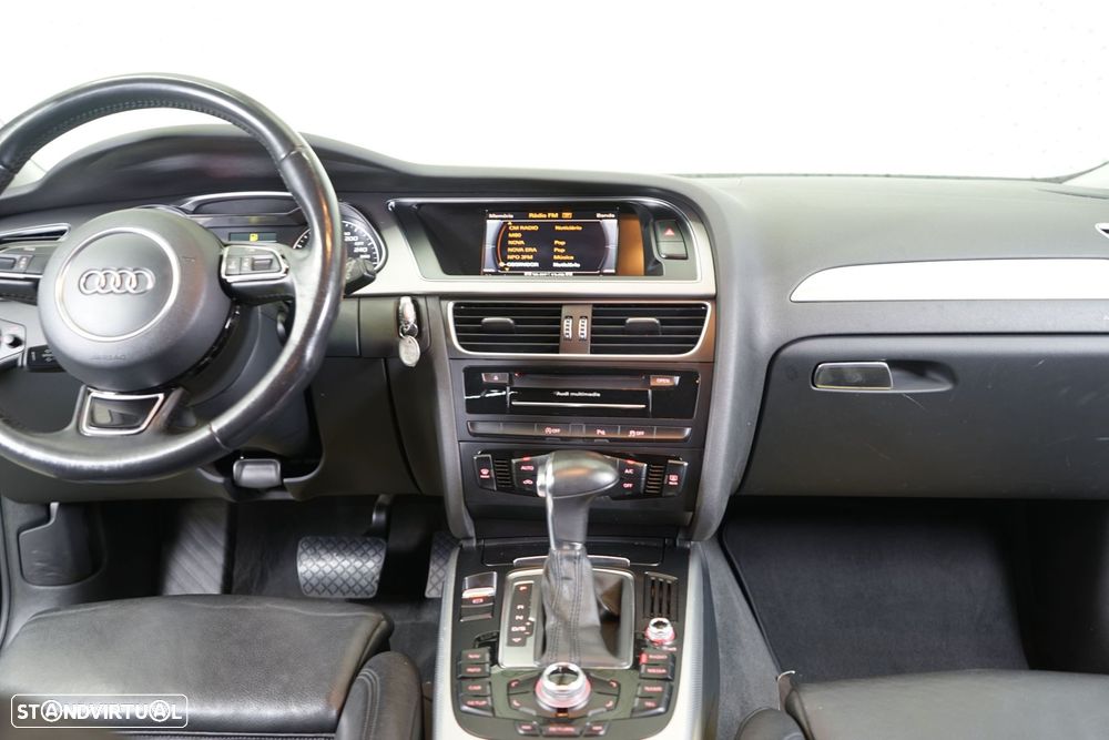 Audi A4 Avant 2.0 TDI Multitronic Business Line S-line - 30