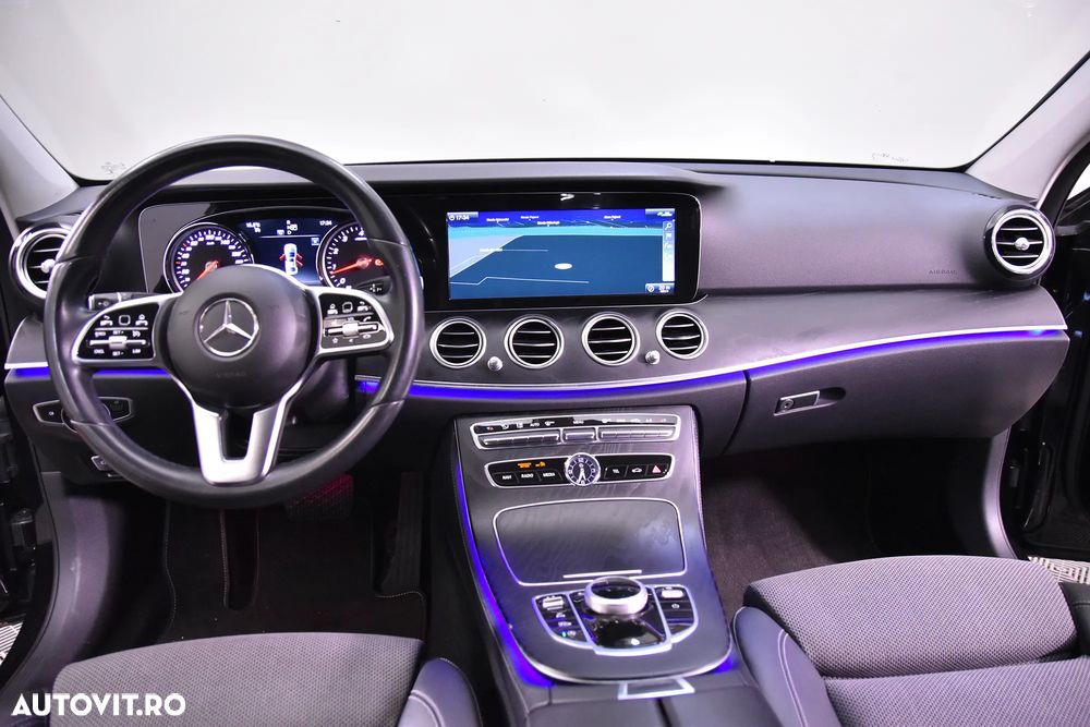 Mercedes-Benz E 200 Aut. - 9