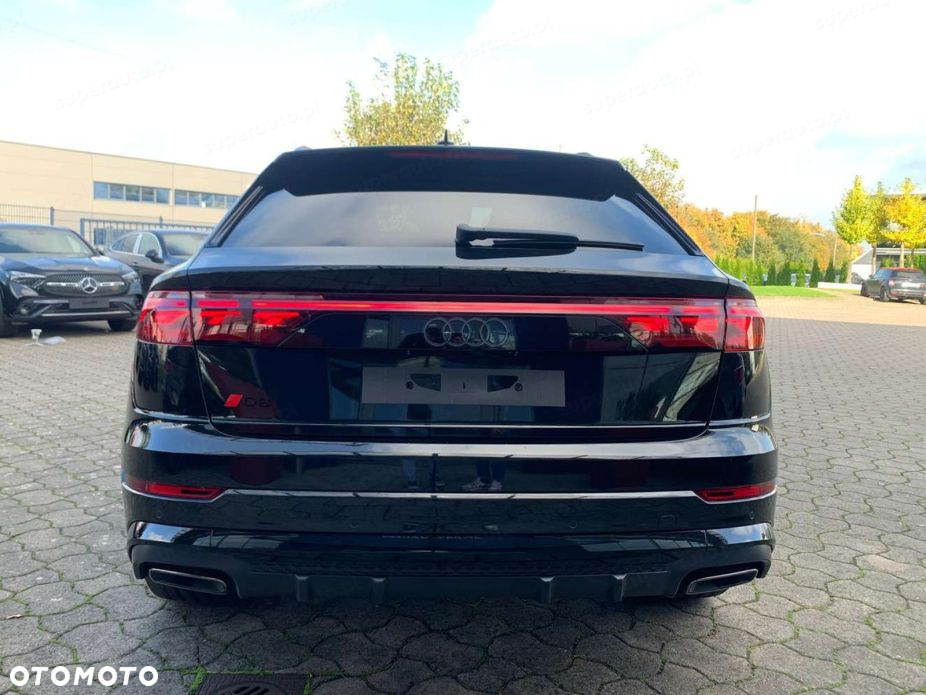 Audi Q8 - 3
