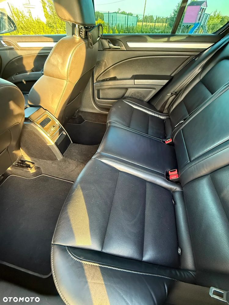 Skoda Superb 2.0 TDI DSG Elegance - 8