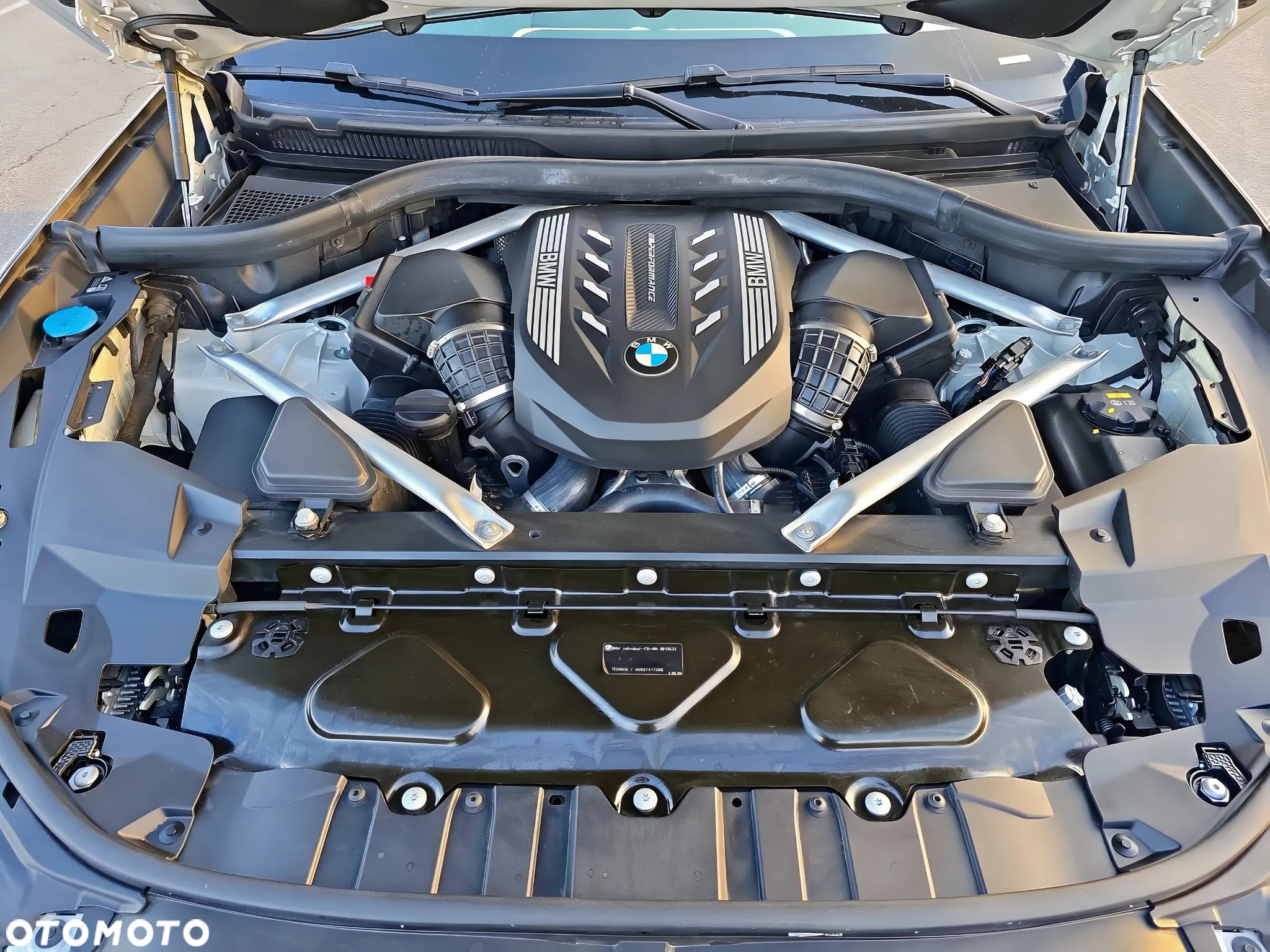 BMW X6 M50i - 13