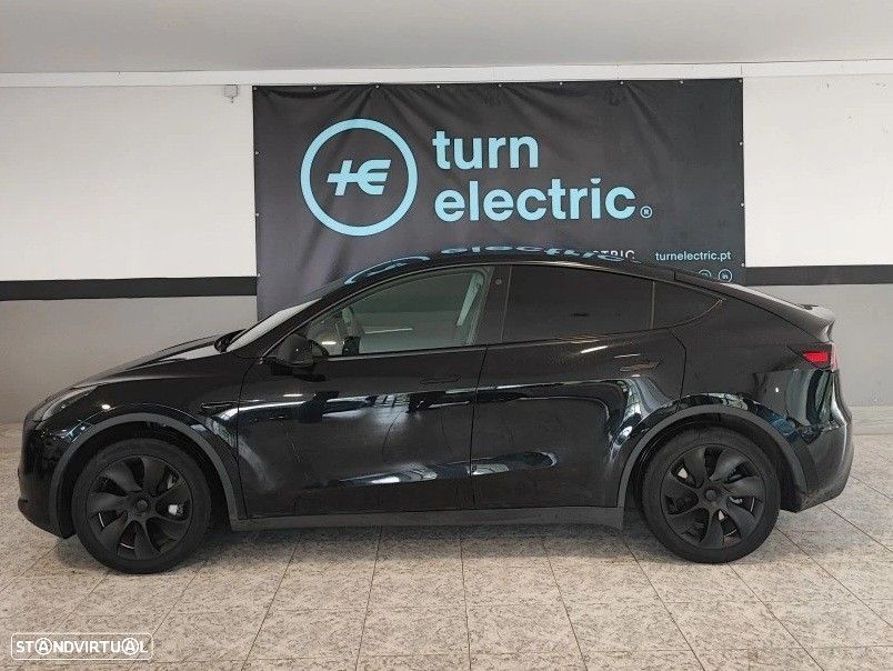 Tesla Model Y Long Range Dual Motor AWD - 1