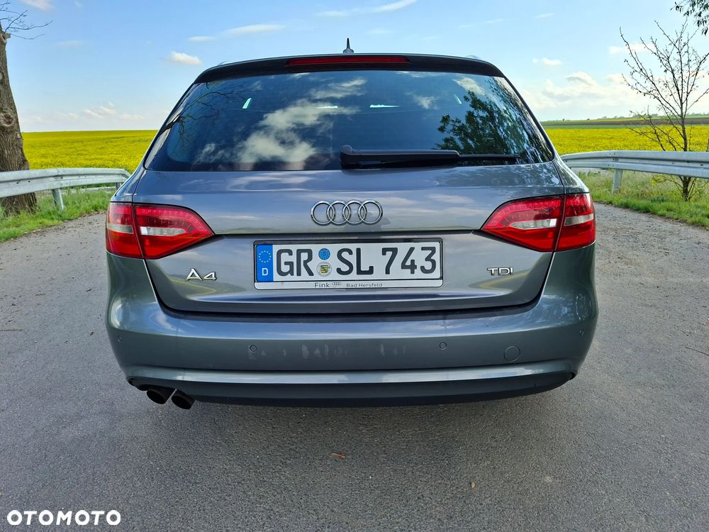 Audi A4 Avant 2.0 TDI DPF S line Sportpaket - 4
