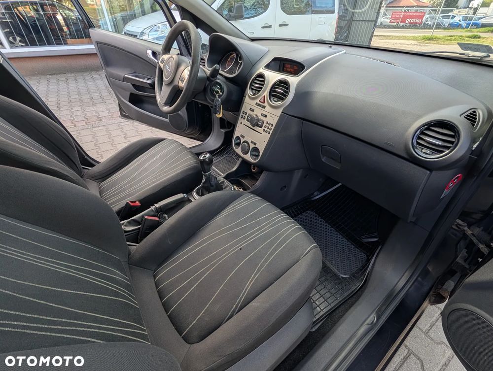 Opel Corsa 1.4 16V - 24