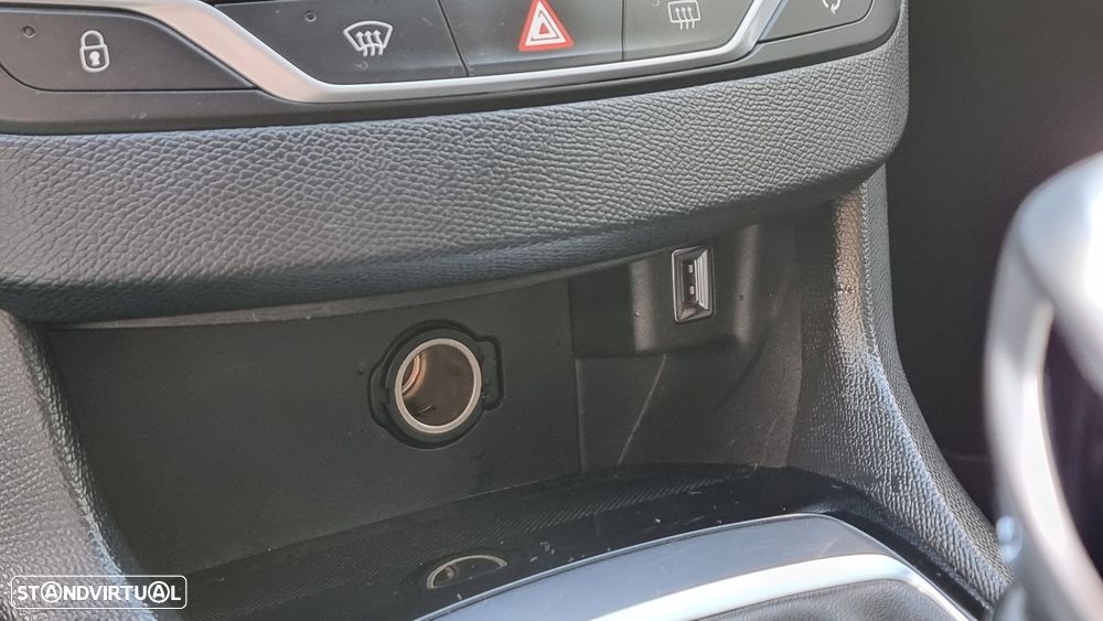 Peugeot 308 SW 1.5 BlueHDi Active - 11