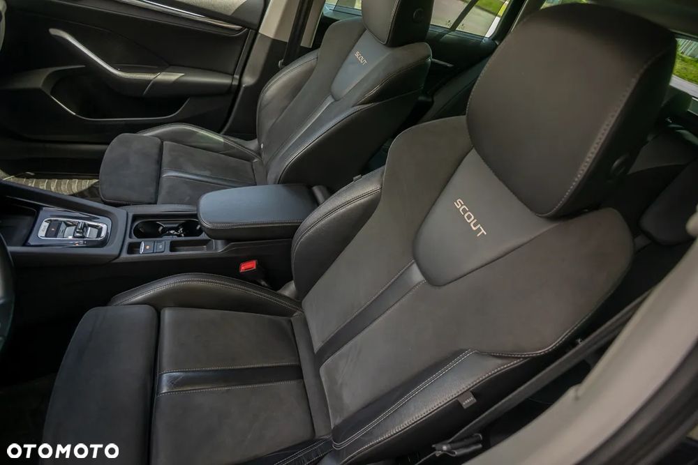 Skoda Octavia 2.0 TDI DSG 4x4 Scout First Edition - 18