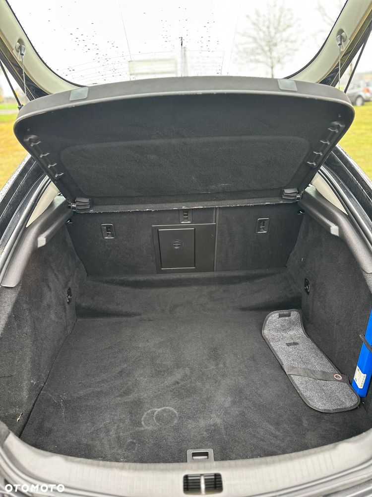 Opel Insignia 2.0 CDTI - 12