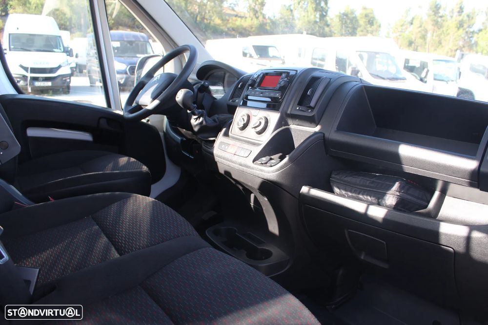 Citroën Jumper 2.2 BlueHdi CAB/SIMPLES // 2024 // 165 cv - 8