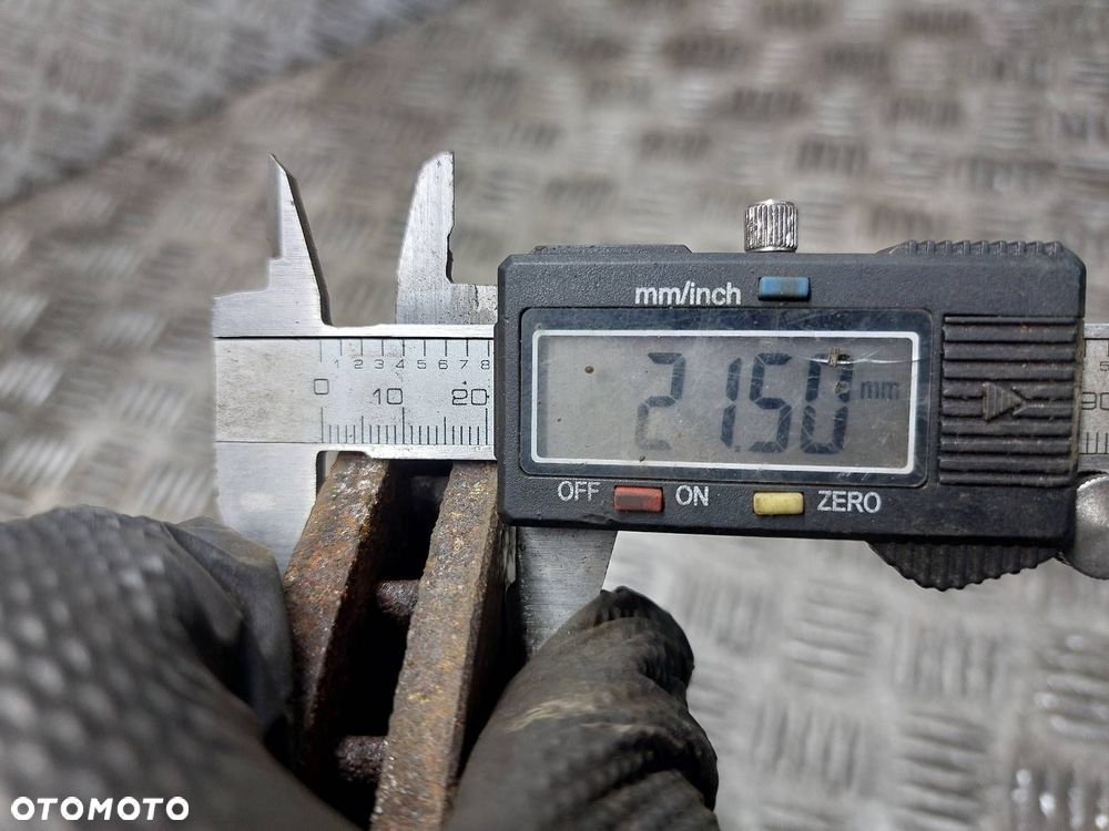 TARCZE HAMULCOWE PRZÓD + KLOCKI + ZACISKI FORD FOCUS MK1 1.6 16V - 6