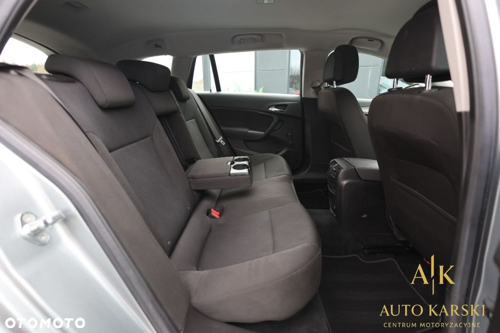 Opel Insignia - 34