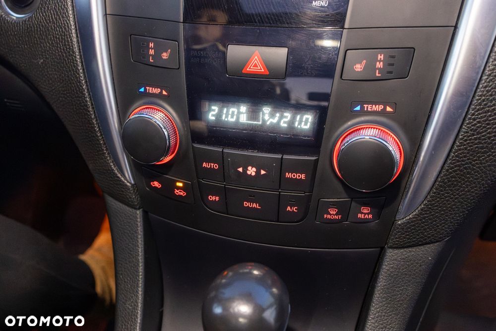 Suzuki Kizashi 2.4 Sport 4WD CVT - 32