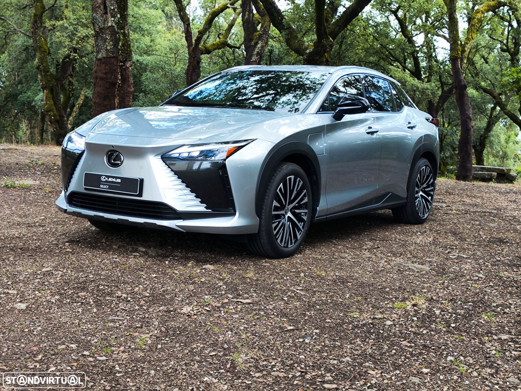 Lexus rz-450e Premium Monotone c/ mala elétrica - 1