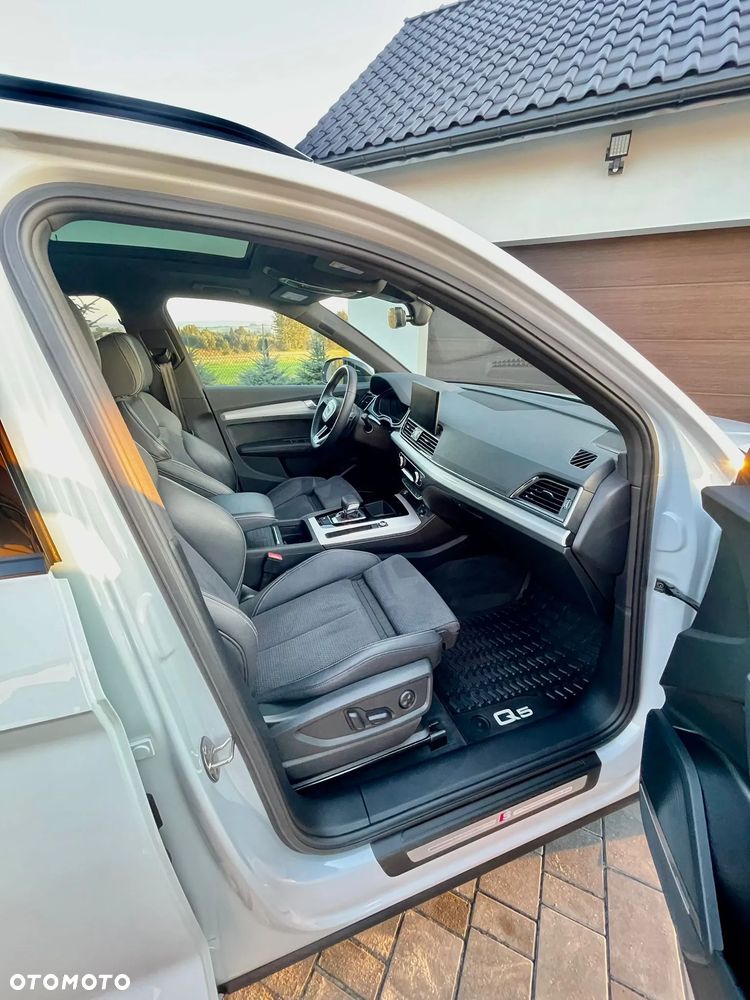 Audi Q5 55 TFSIe quattro S tronic S line business - 10