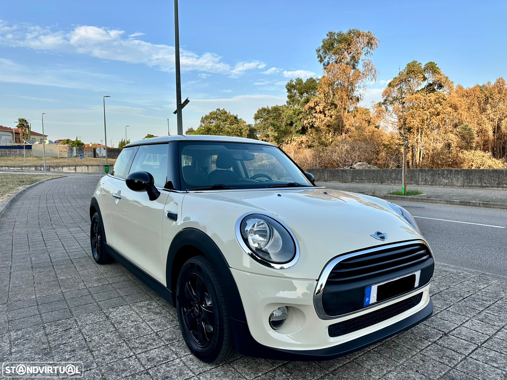 MINI 3 Portas One D - 9