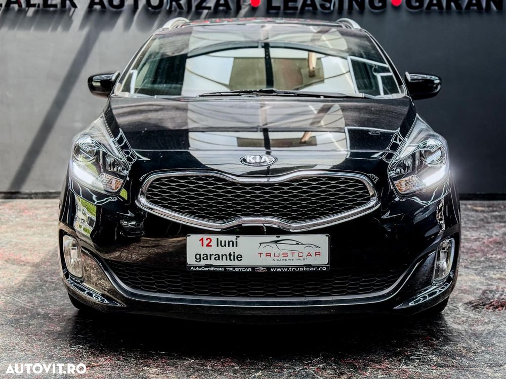 Kia Carens - 4