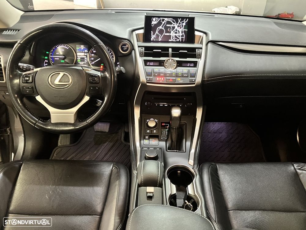 Lexus NX 300h Executive Plus - 20