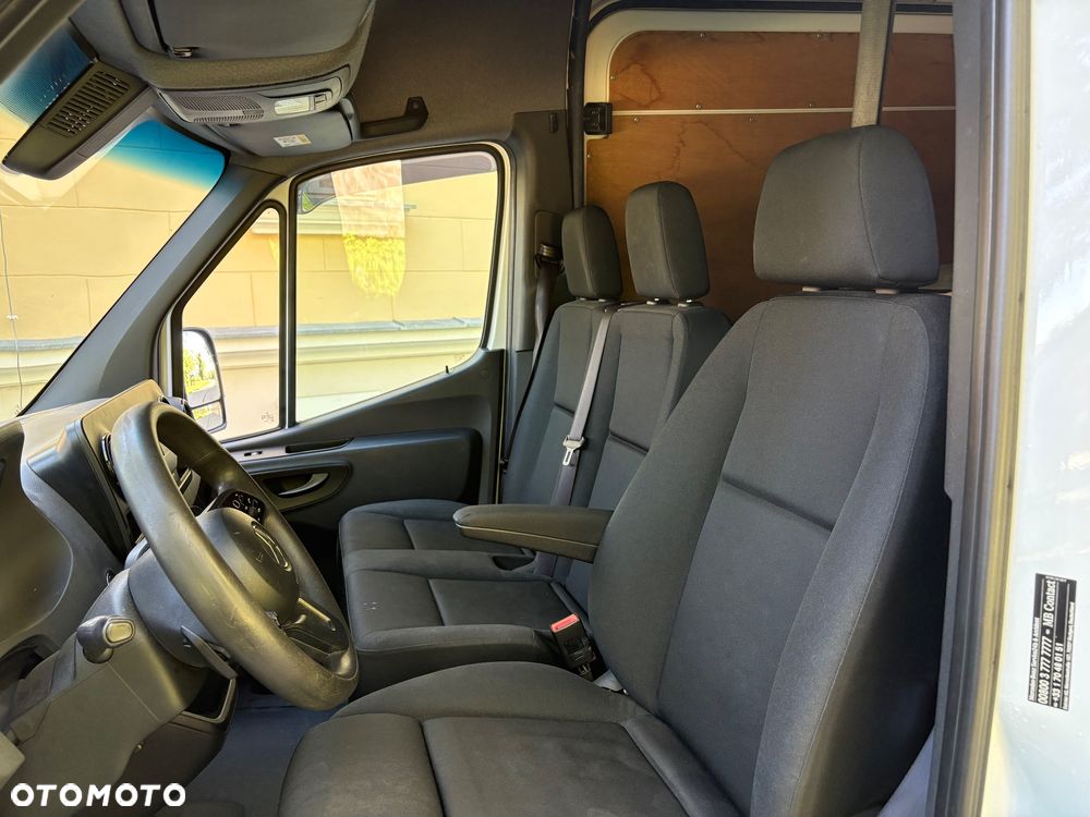 Mercedes-Benz Sprinter - 18