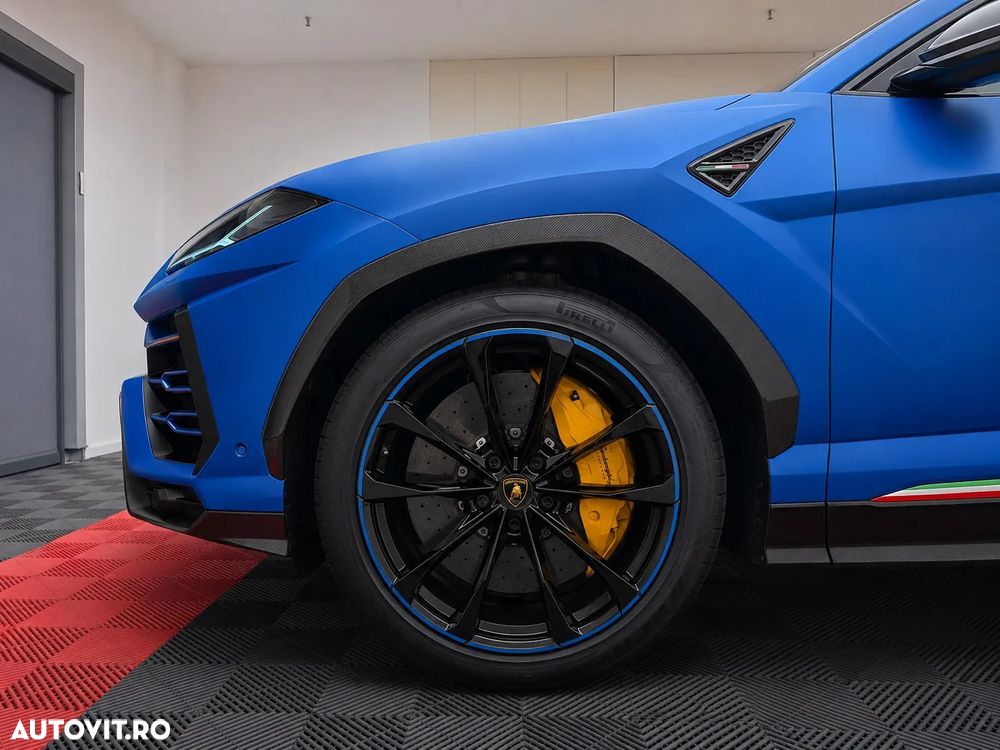 Lamborghini URUS - 9