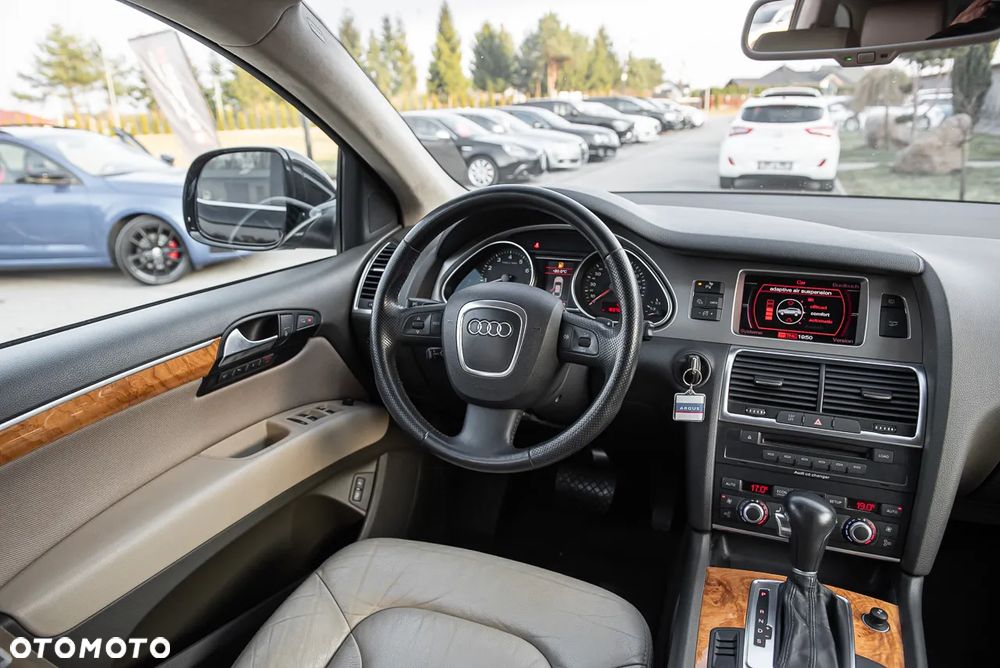 Audi Q7 - 16