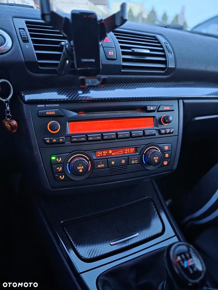BMW Seria 1 120i - 12