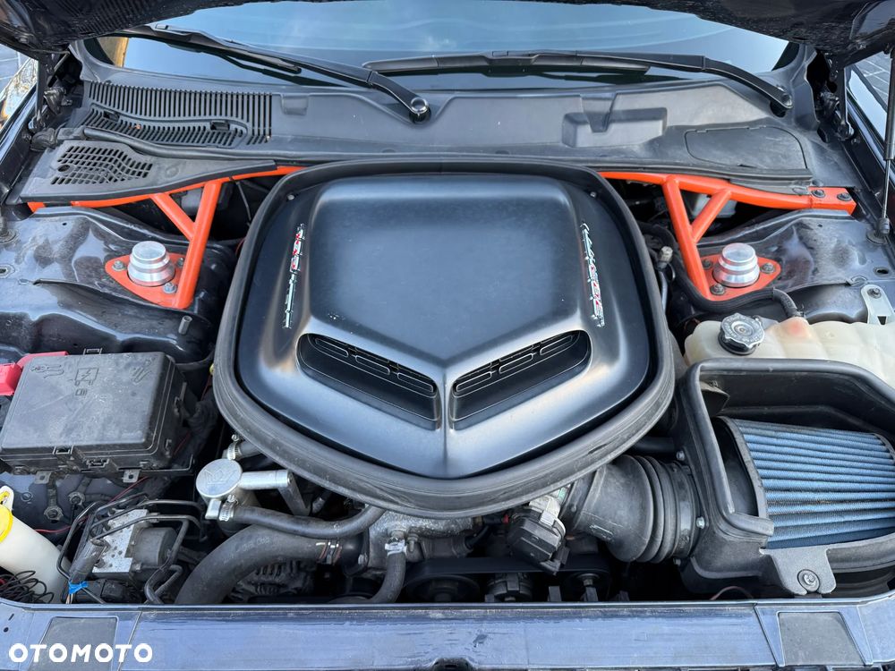 Dodge Challenger - 9