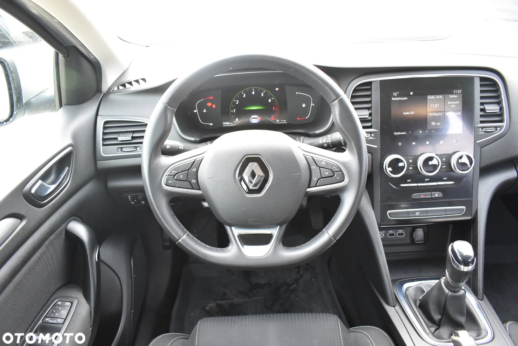 Renault Megane 1.3 TCe FAP Zen - 22