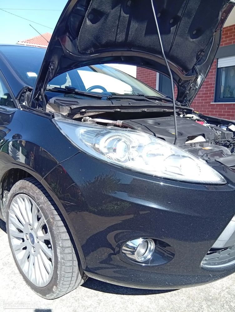 Ford Fiesta 1.4 TDCI Titanium - 12
