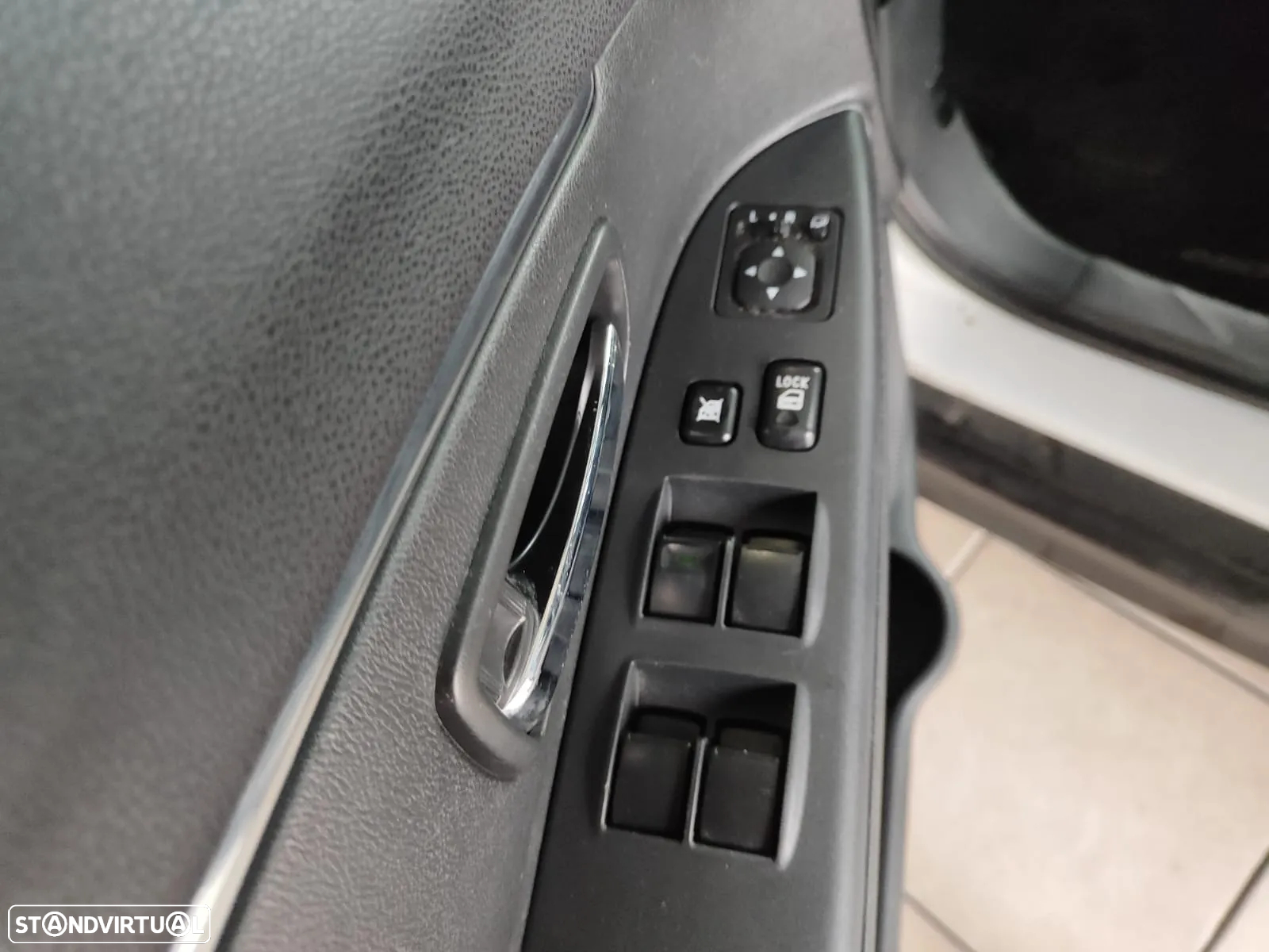 Mitsubishi ASX 1.6 MIVEC Intense - 21