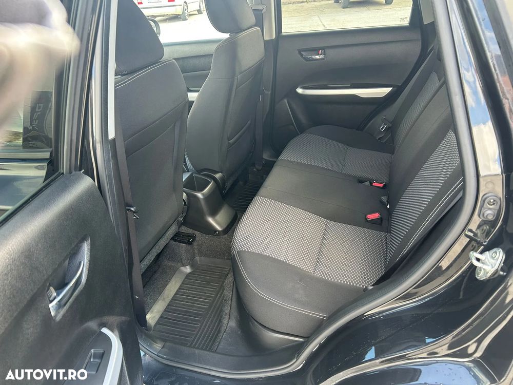 Suzuki Vitara 1.6 4X4 Spirit - 26