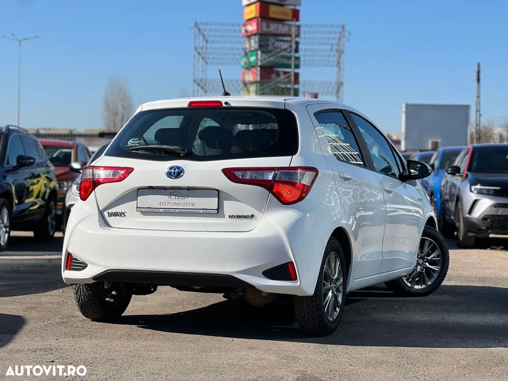 Toyota Yaris 1.5 VVT-i HSD Dynamic - 6