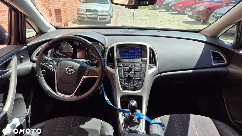 Opel Astra 1.4 T Edition 150 - 6