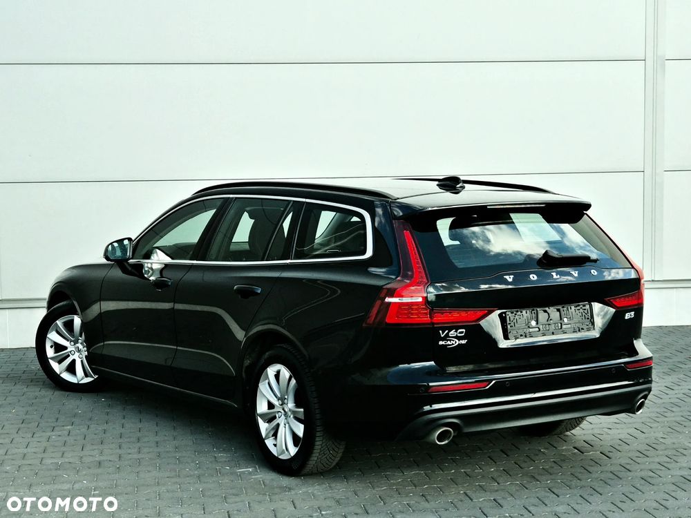 Volvo V60 B3 B DKG Momentum Pro - 21