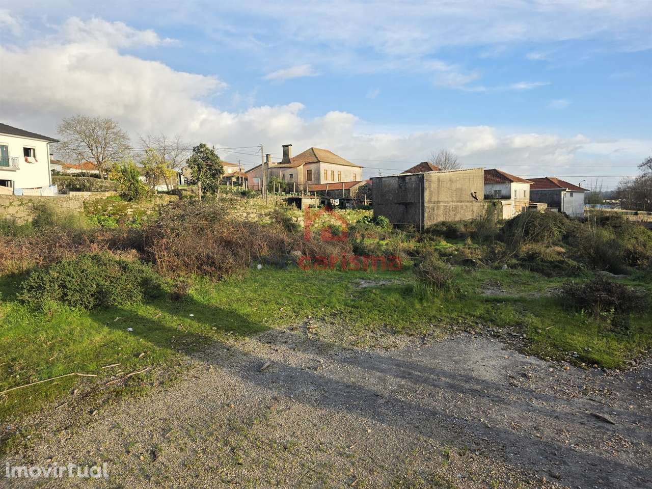Lote de Terreno para Construção com 1.235m2 em Meixomil, Paços de Ferr - Grande imagem: 2/5