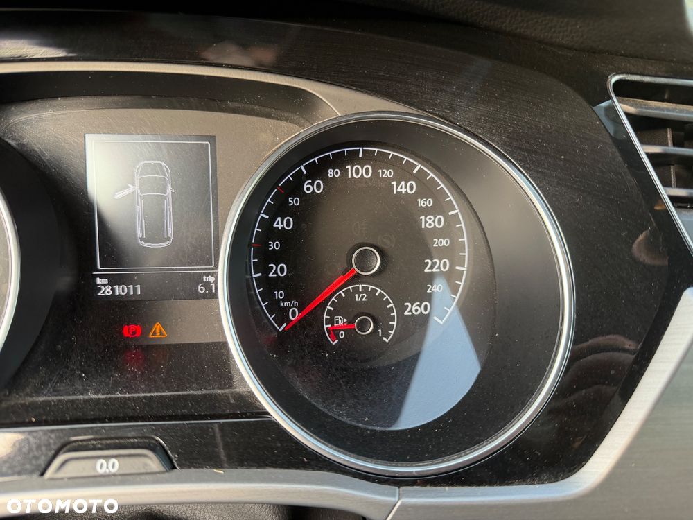 Volkswagen Touran 1.6 TDI BMT Comfortline - 17