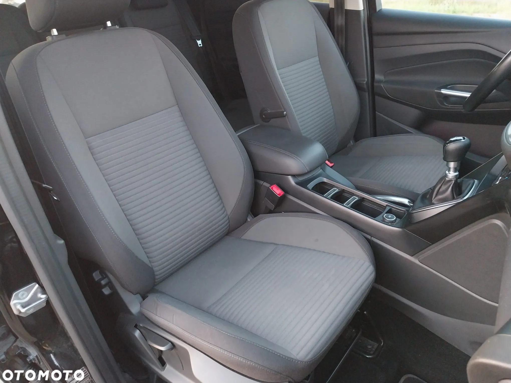 Ford C-MAX 1.5 EcoBoost Start-Stop-System Titanium - 19