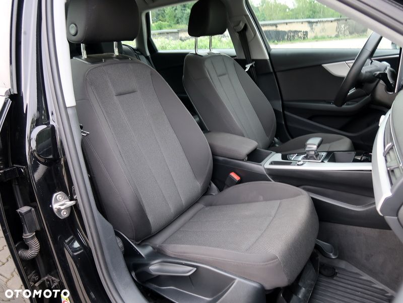 Audi A4 Avant ver-35-tdi-mhev-advanced-s-tronic - 14