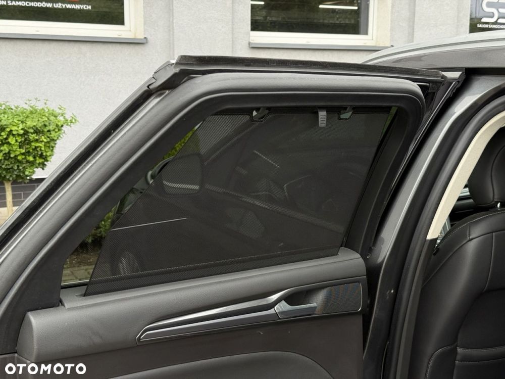Ford Mondeo - 33