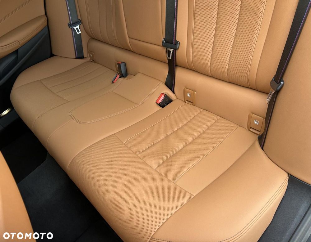 BMW Seria 5 - 17