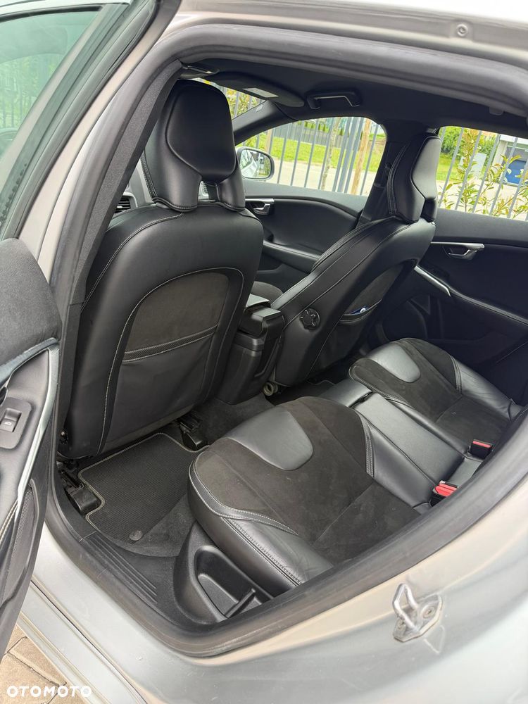 Volvo V40 D2 Drive-E SCR R-Design Momentum - 7