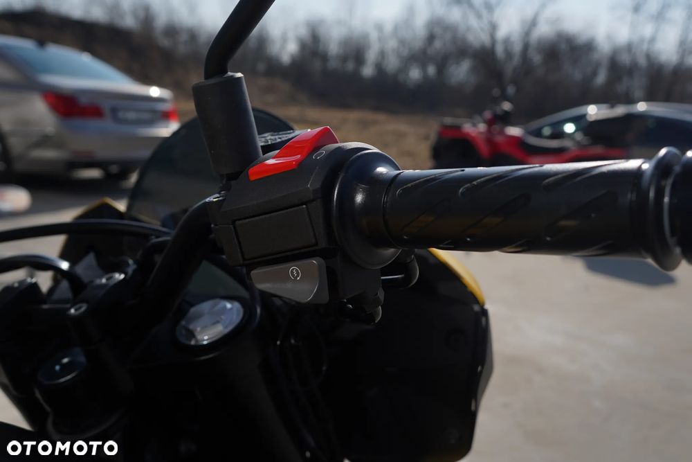Aprilia Tuono - 9
