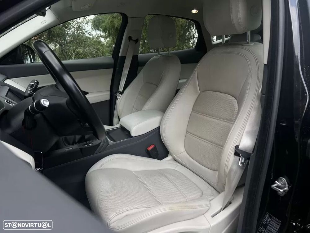 Jaguar E-Pace 2.0 i4D R-Dynamic S - 50